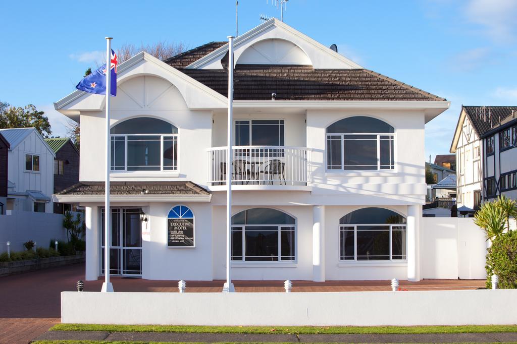 Lakeside Taupo Motel ภายนอก รูปภาพ