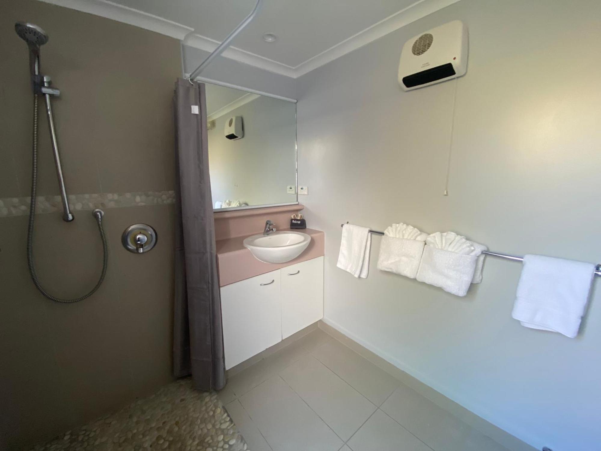 Lakeside Taupo Motel ภายนอก รูปภาพ