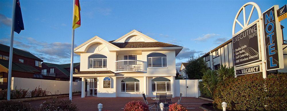 Lakeside Taupo Motel ภายนอก รูปภาพ
