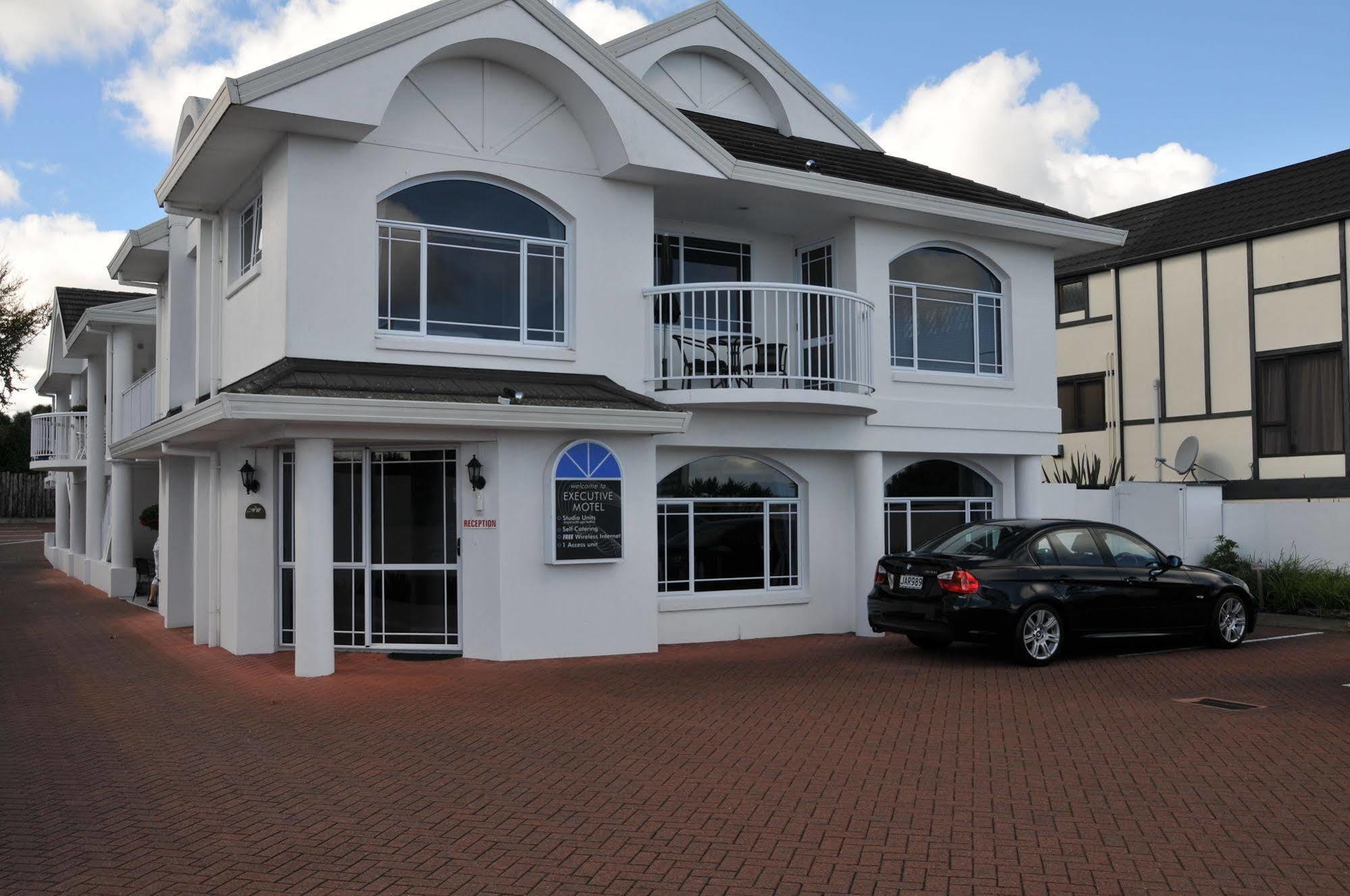 Lakeside Taupo Motel ภายนอก รูปภาพ
